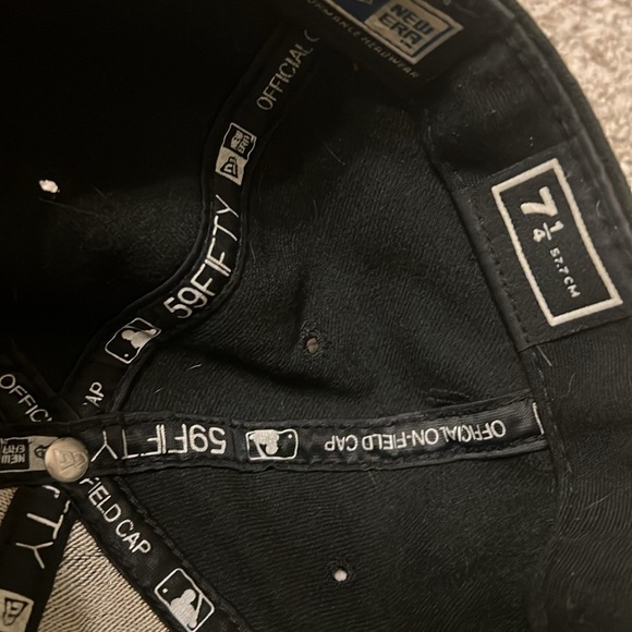 NY Mats 7-1/4 two tone used - Picture 5 of 6